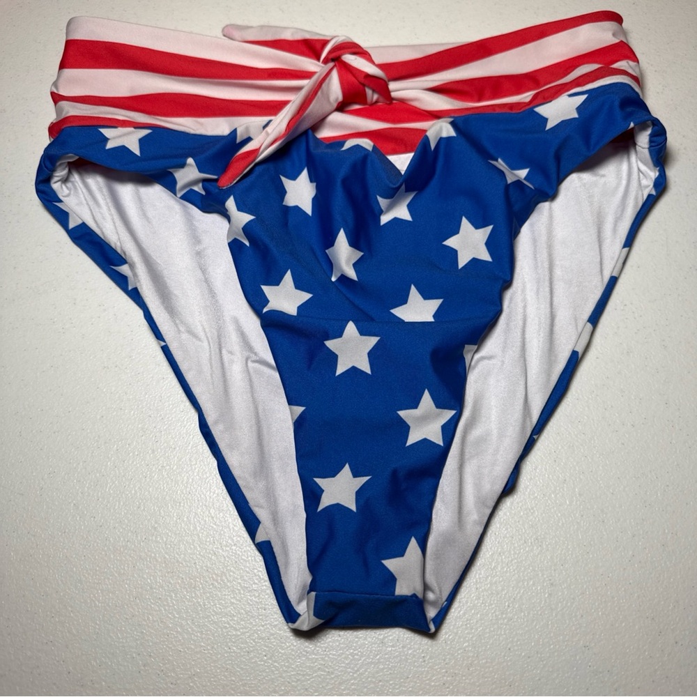 Beach Riot Women’s Large Swim Bottom high waist Flag 4th of July Start Stripes
